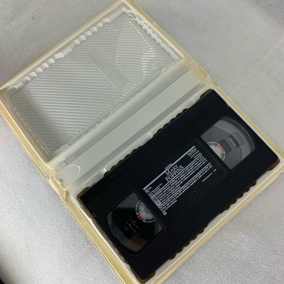 Walt Disney Gold Classic Collection Mary Poppins VHS - Picture 4 of 4